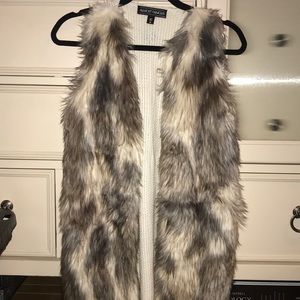 FAUX FUR VEST